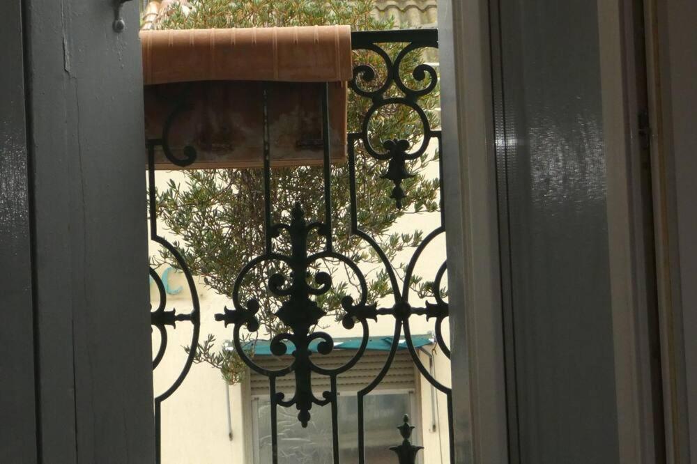 l'Escale A Beziers Béziers Esterno foto